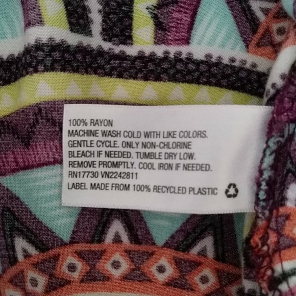 Xhilaration Beautiful Patterned Maxi Dress - Picture 11 of 16